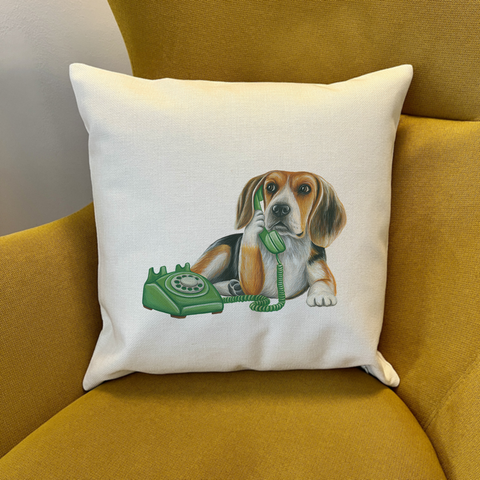 Housse de Coussin - Beagle au téléphone