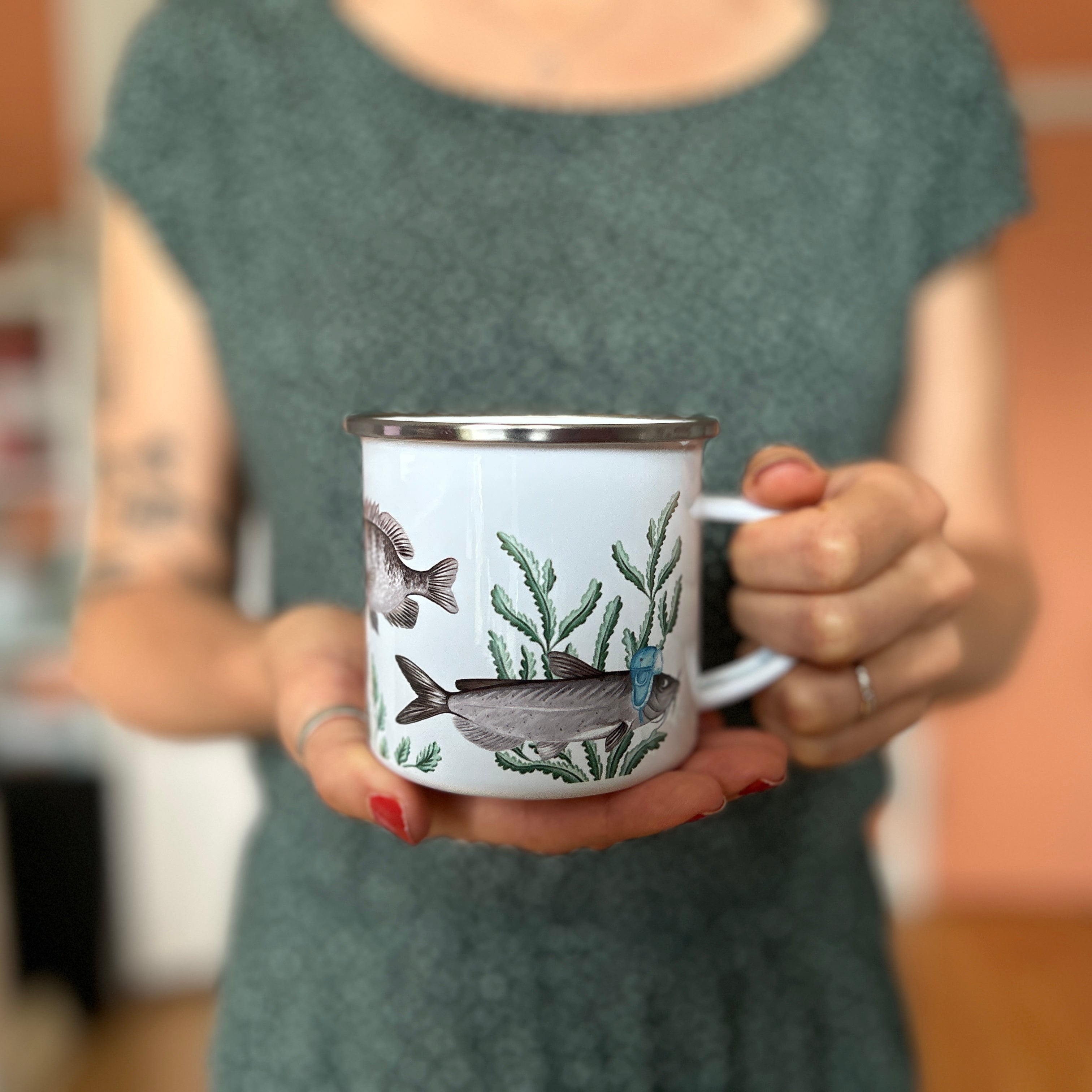Winter fish enamel mug with stainless steel rim
