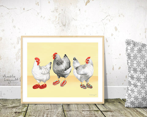 Poules en pantoufles en phentex, Affiche, gouache, illustration de poules, illustration de pantoufles, amélie legault, artiste canadienne, artiste montréalaise